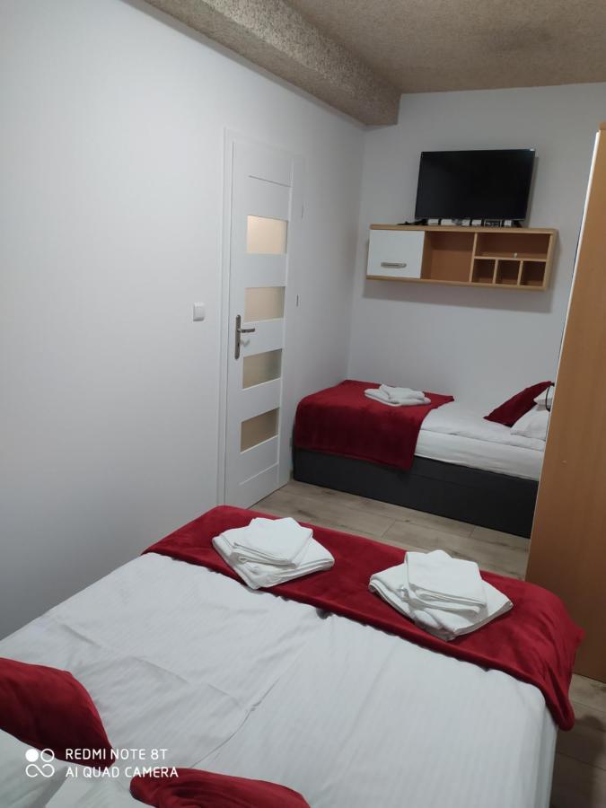 Apartamenty Katarina 우스트르치키 돌네 외부 사진