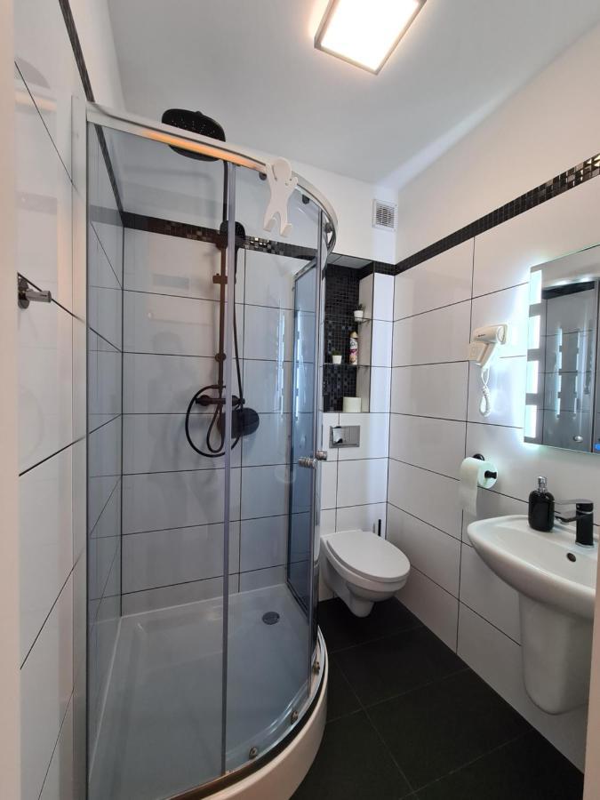 Apartamenty Katarina 우스트르치키 돌네 외부 사진