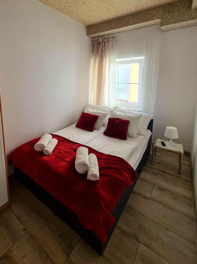 Apartamenty Katarina 우스트르치키 돌네 외부 사진