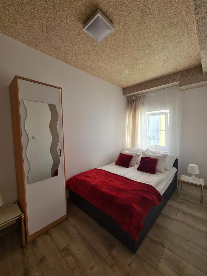 Apartamenty Katarina 우스트르치키 돌네 외부 사진