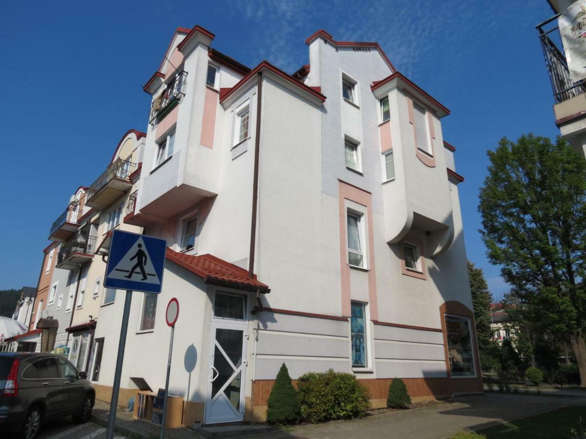 Apartamenty Katarina 우스트르치키 돌네 외부 사진